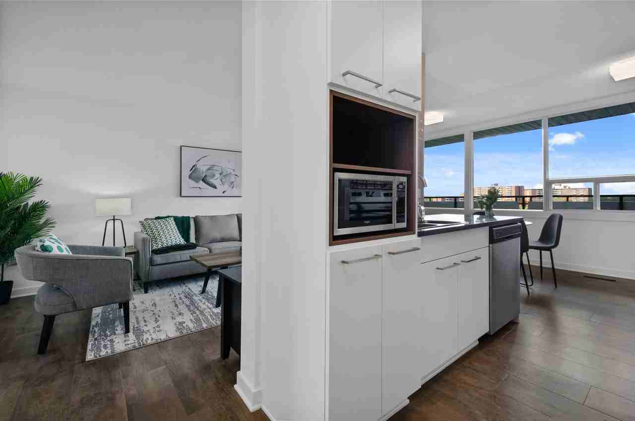 The Coral - Photo 3 of 50