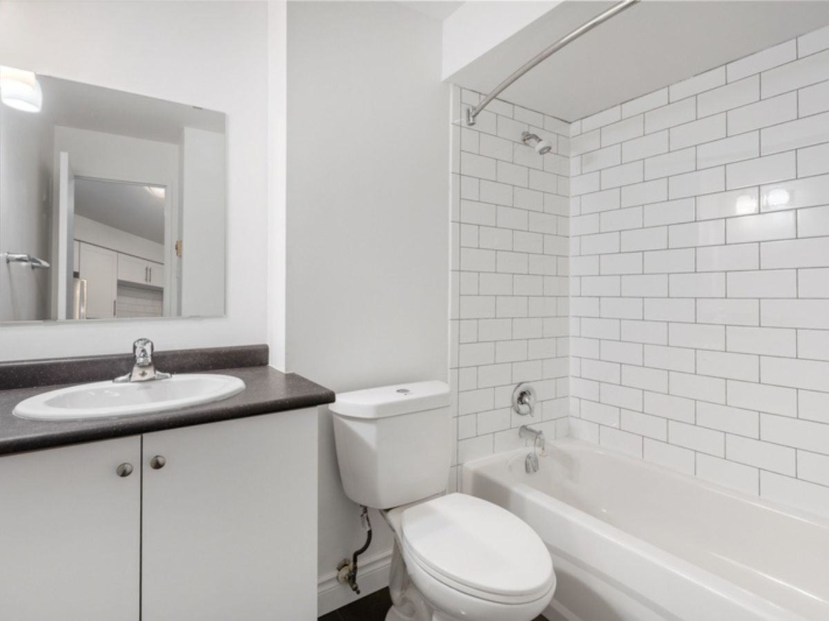 760 Laurier - Photo 7 of 9