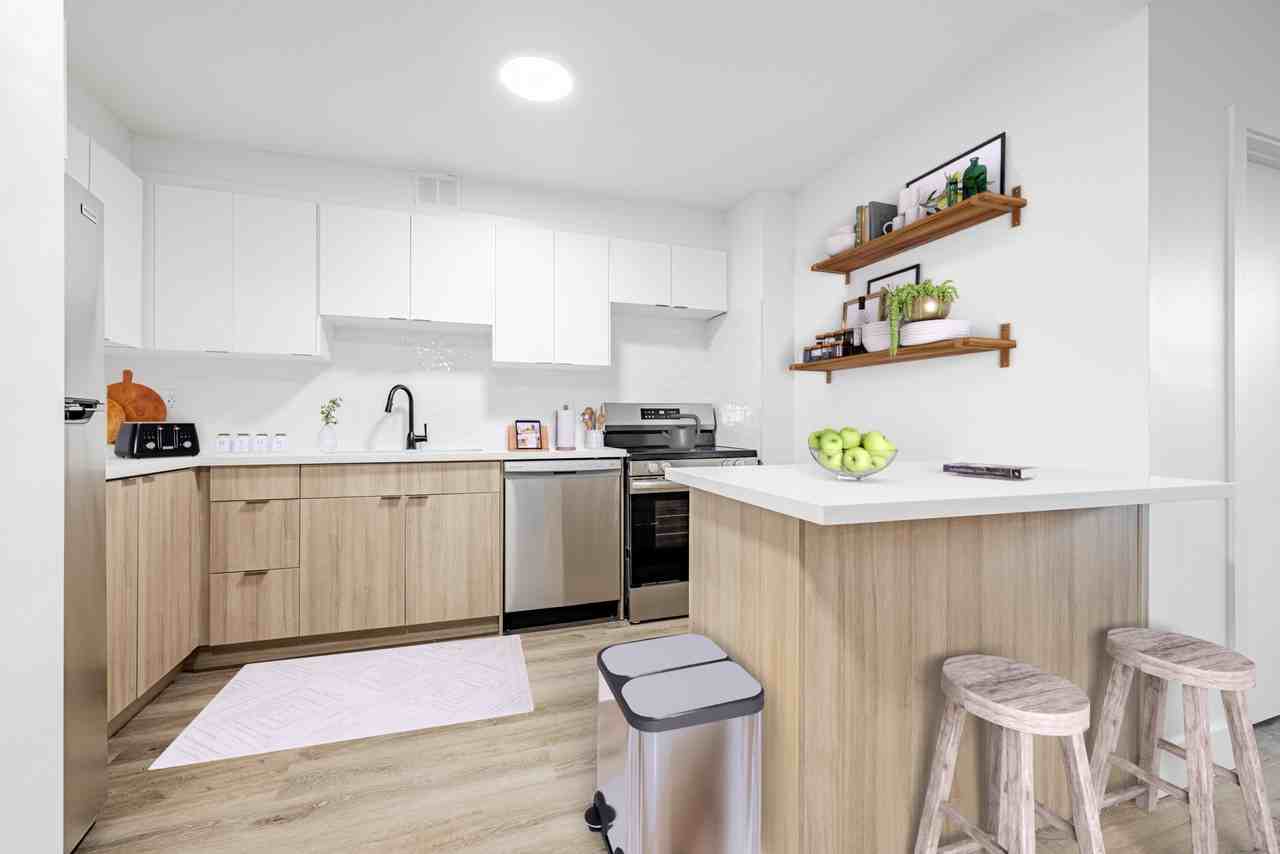 2,6,7,8 Park Vista Apartments - Photo 2 of 50