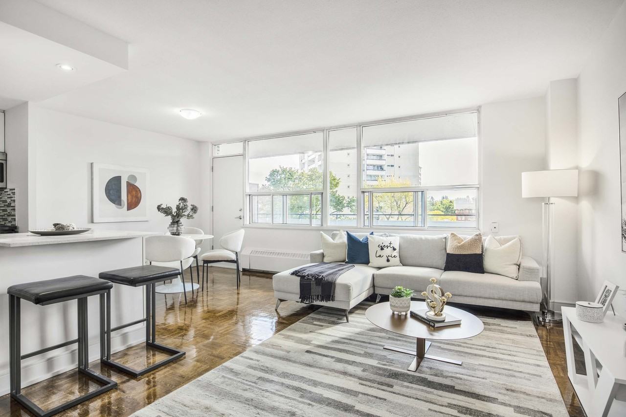 225 Davisville Avenue - Photo 7 of 26