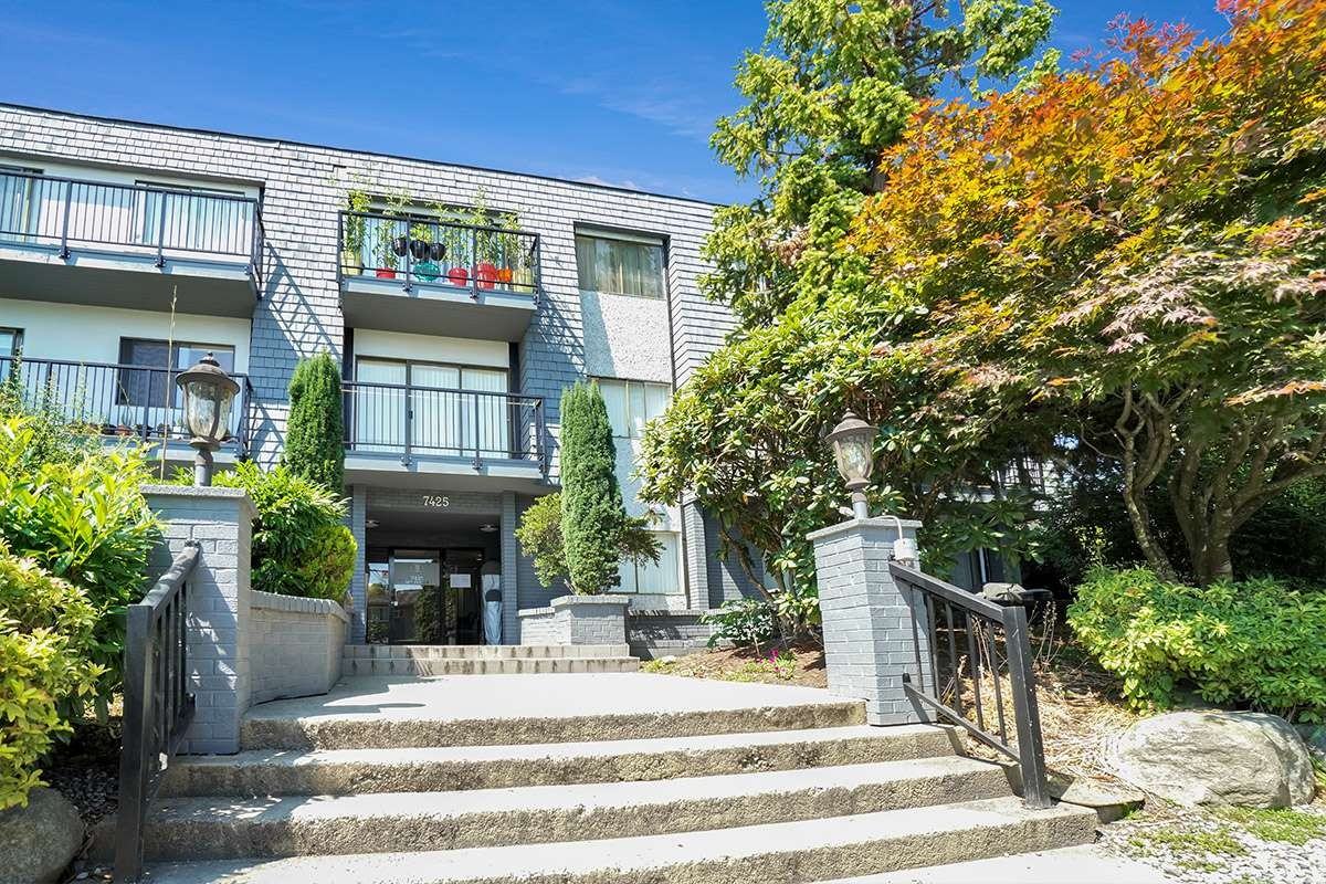 Chateau Delon Apartments - Photo 6 of 12