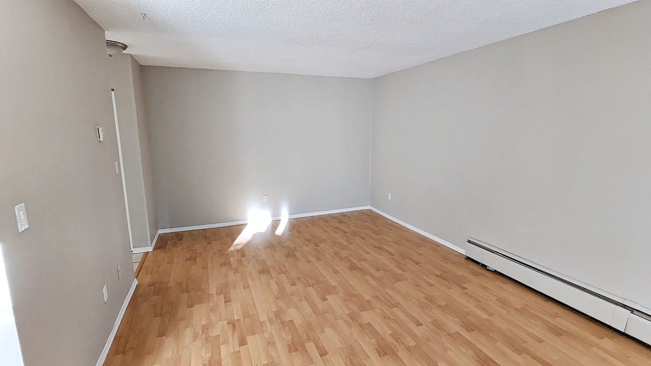 Pacific Park Apartments - Photo 7 of 14