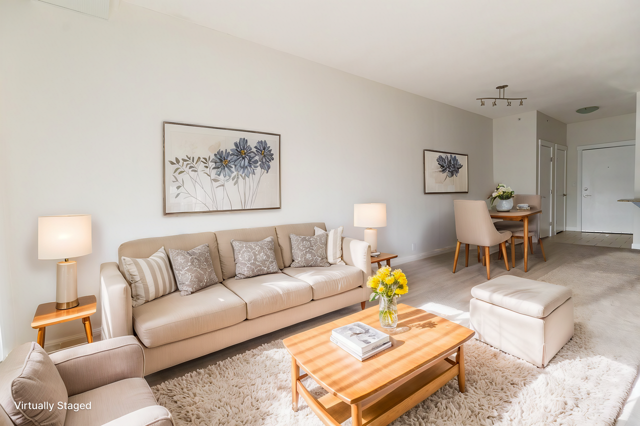 London at Heritage Station - Photo 2 of 23