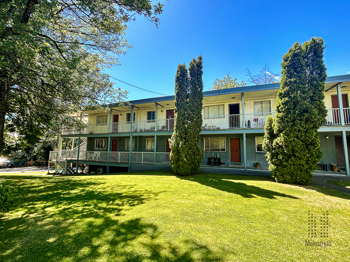 Mainstreet Victoria Garden Apartments - Photo 3 of 12