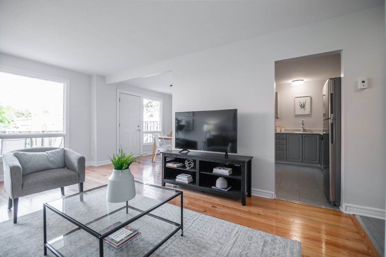 Townhome - Photo 4 of 50