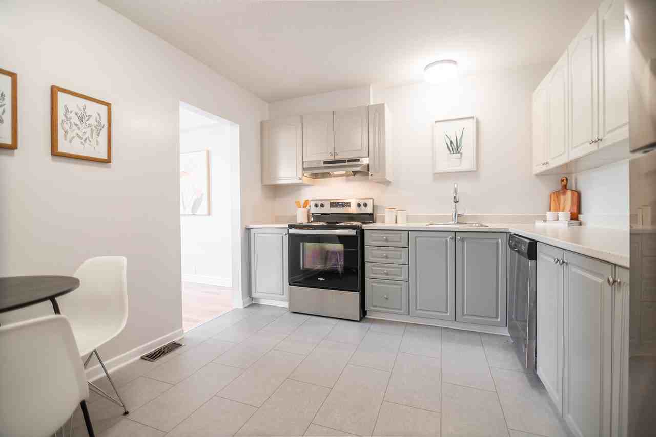 Townhome - Photo 7 of 50