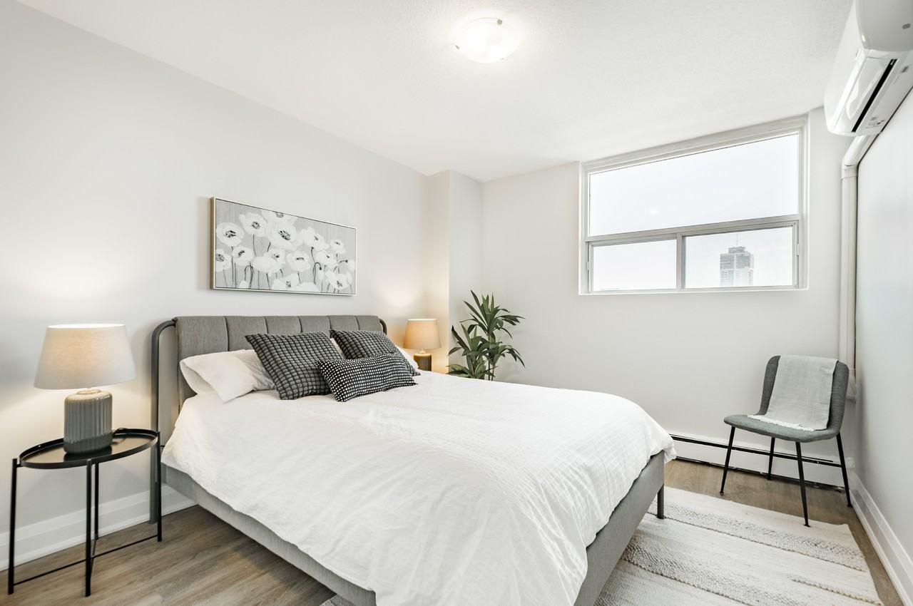 100 Forest Avenue - Photo 7 of 50