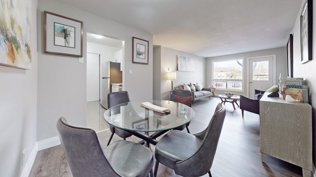 Bedford Oaks - Photo 7 of 44