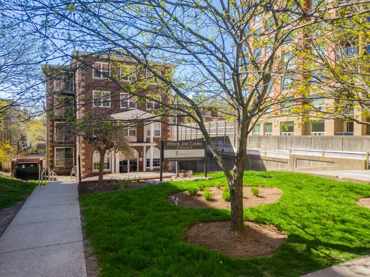 Prince Joe Castle - Photo 2 of 10