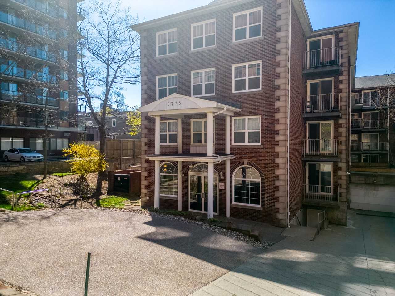 Prince Joe Castle - Photo 4 of 10