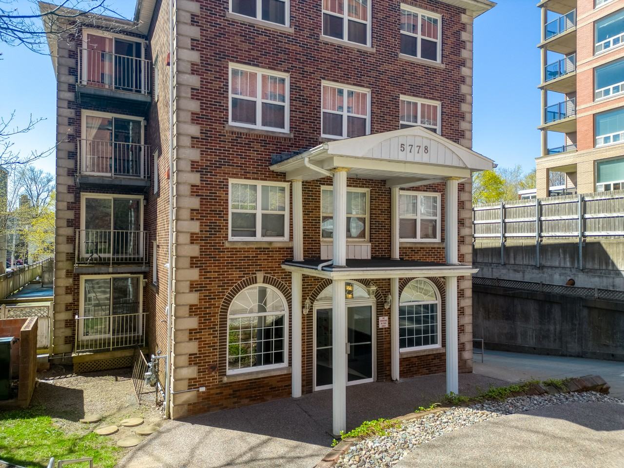 Prince Joe Castle - Photo 6 of 10