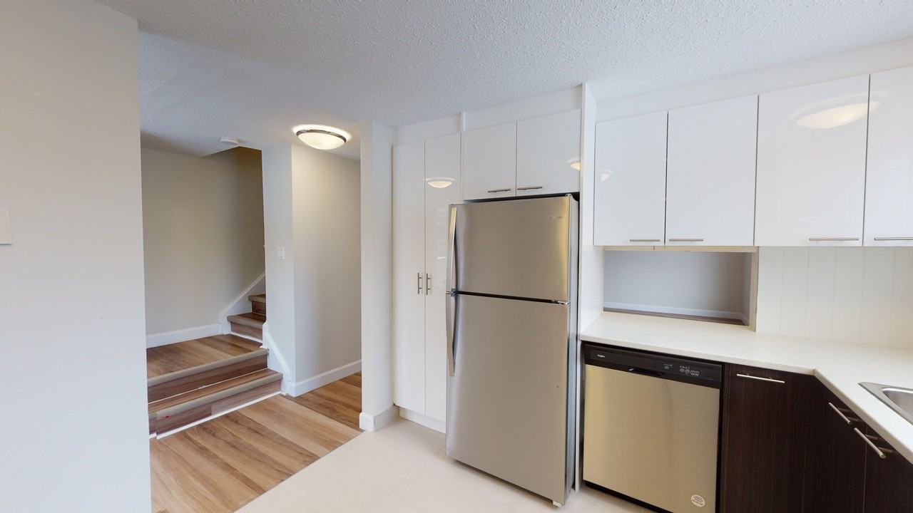 Ogilvie & Elmridge - Photo 3 of 12