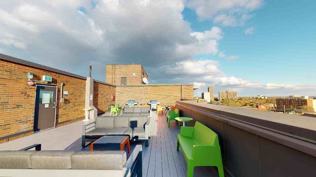 860 Blackthorne - Photo 7 of 12