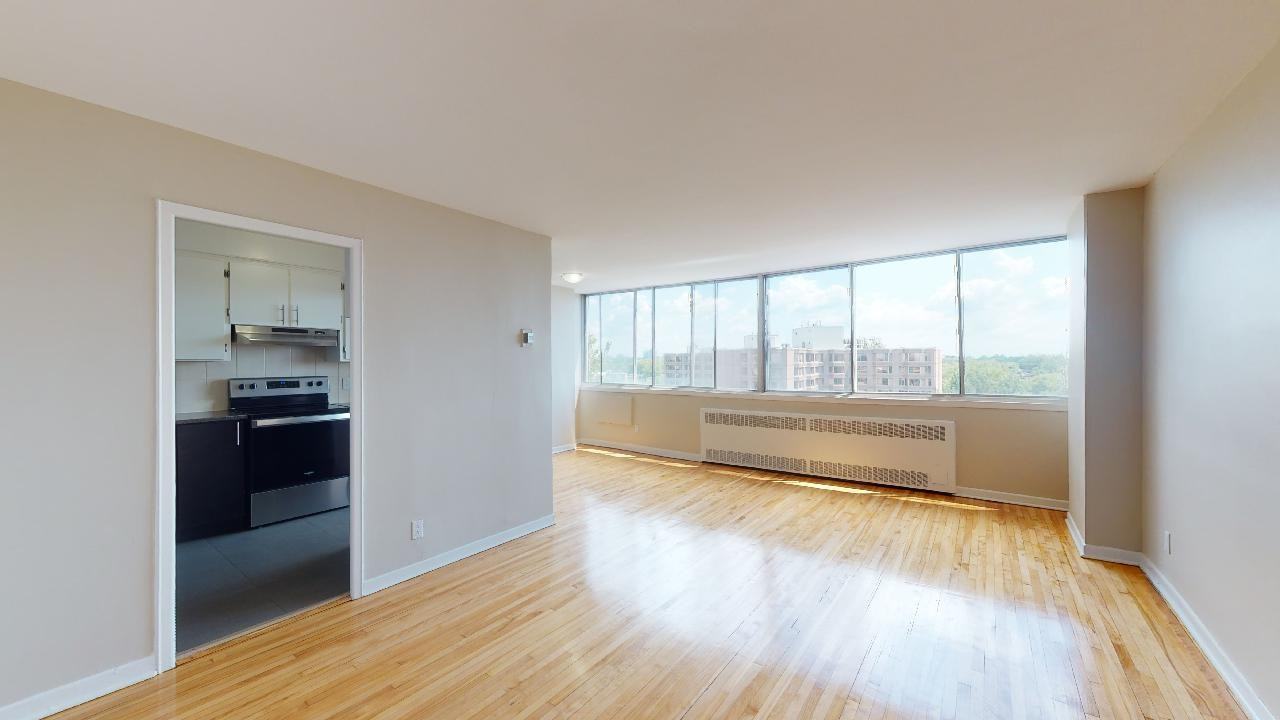 Trent & Kingsley - Photo 4 of 14