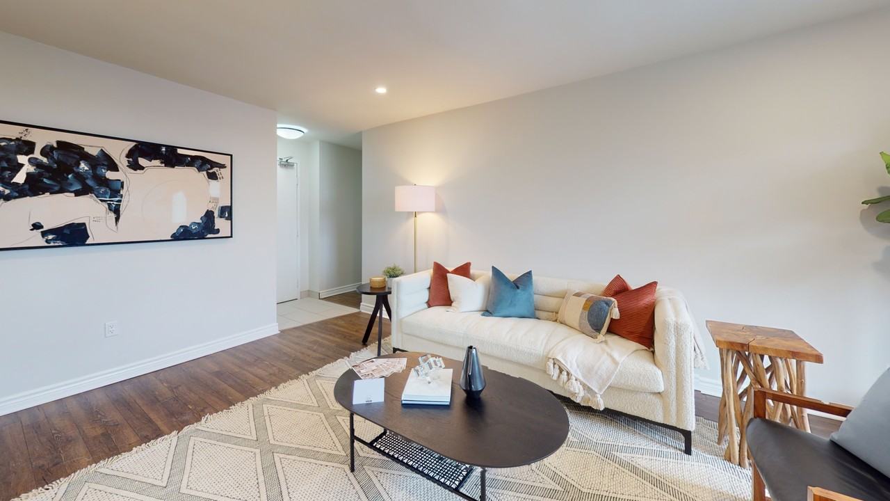 Wonderland Road - Photo 2 of 39