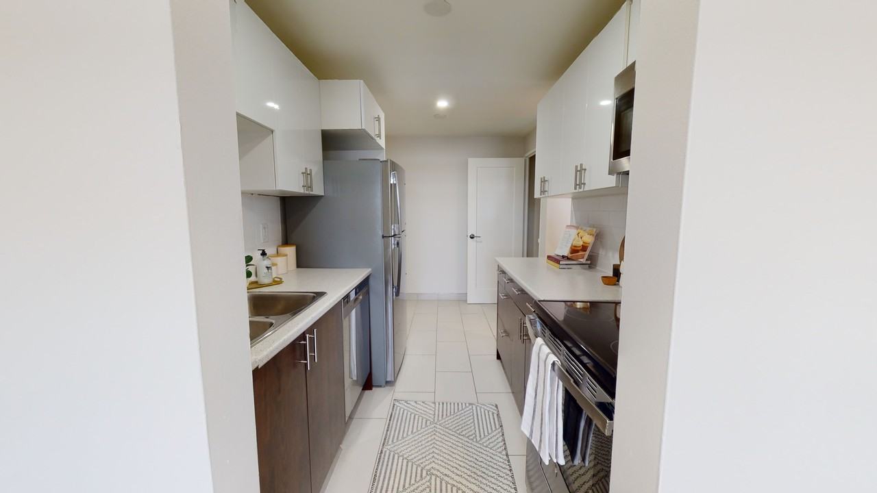 Wonderland Road - Photo 6 of 39