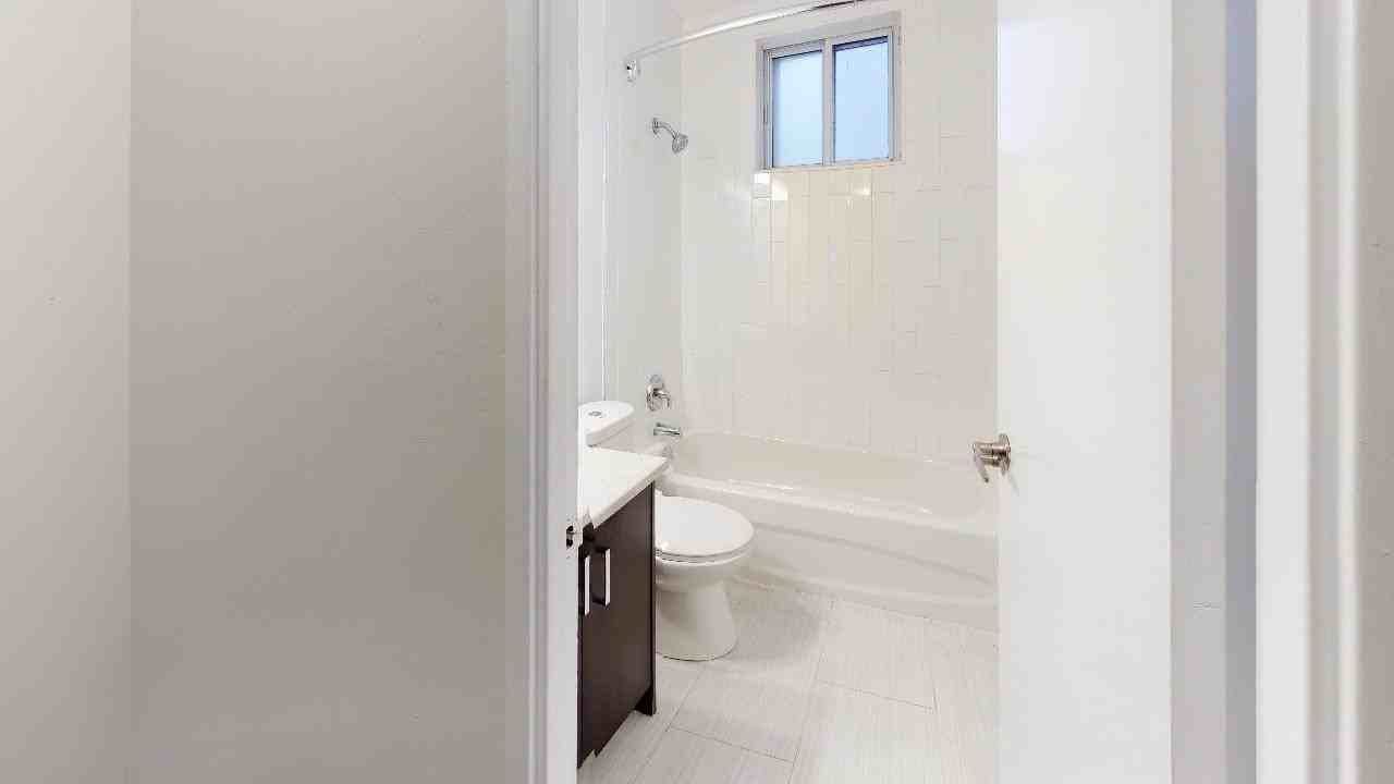 Slessor Boulevard - Photo 7 of 10