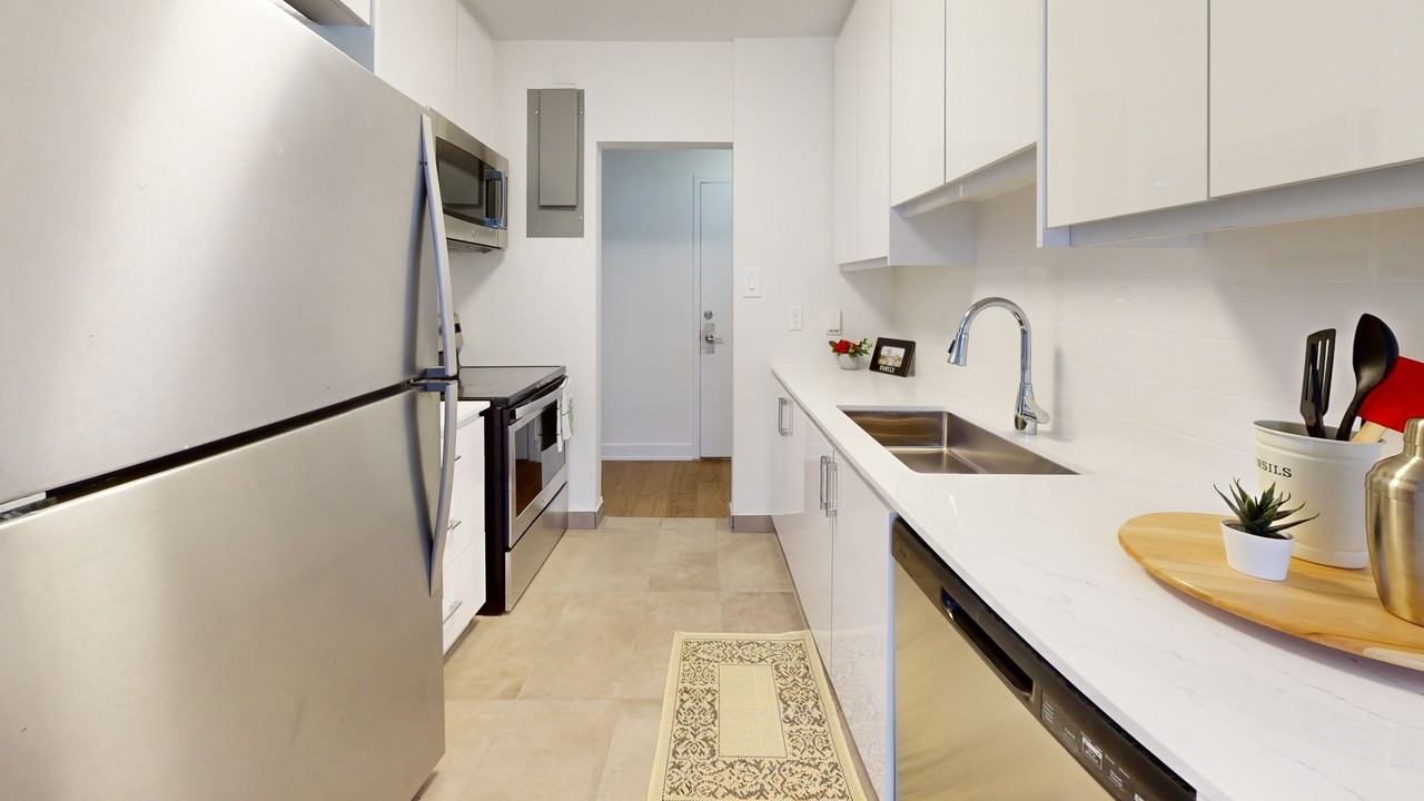 Gordon Avenue - Photo 2 of 15