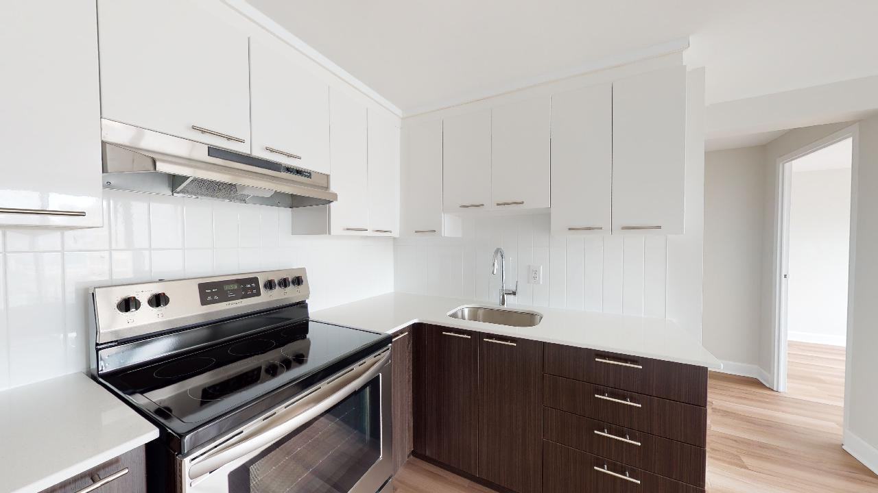 3474 Hutchison - Photo 7 of 11