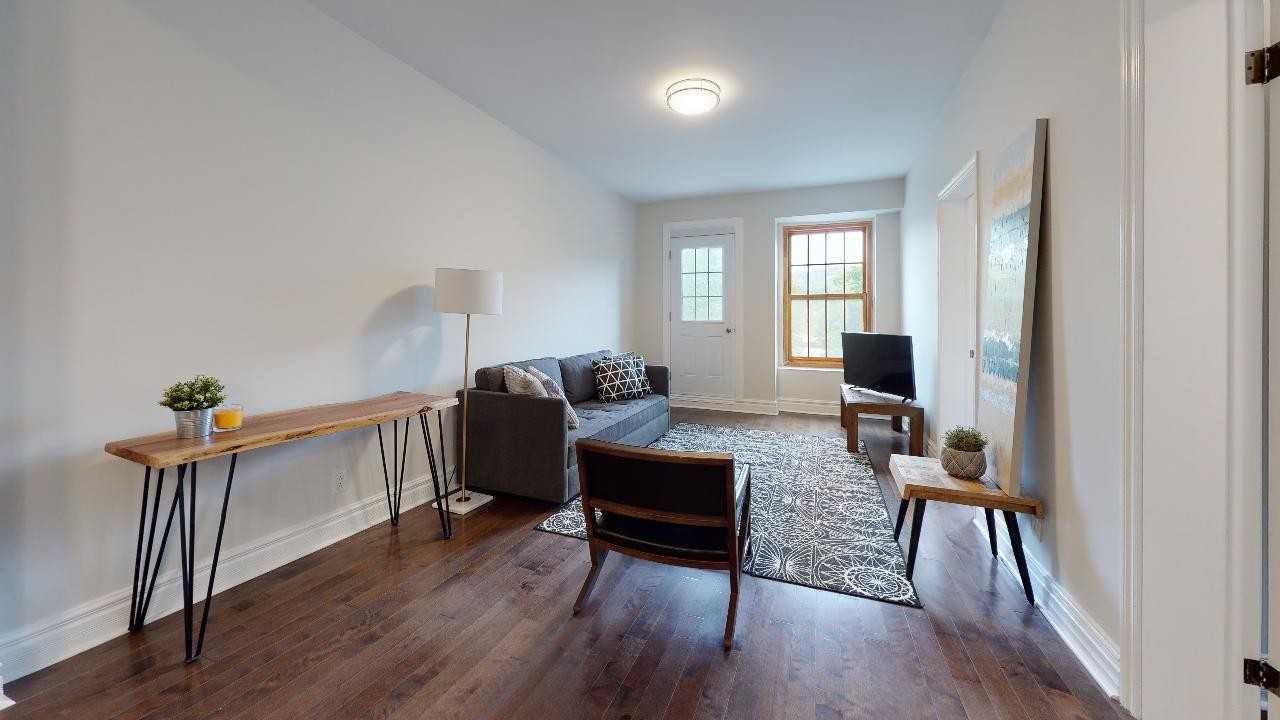 4560 Sainte-Catherine - Photo 5 of 12