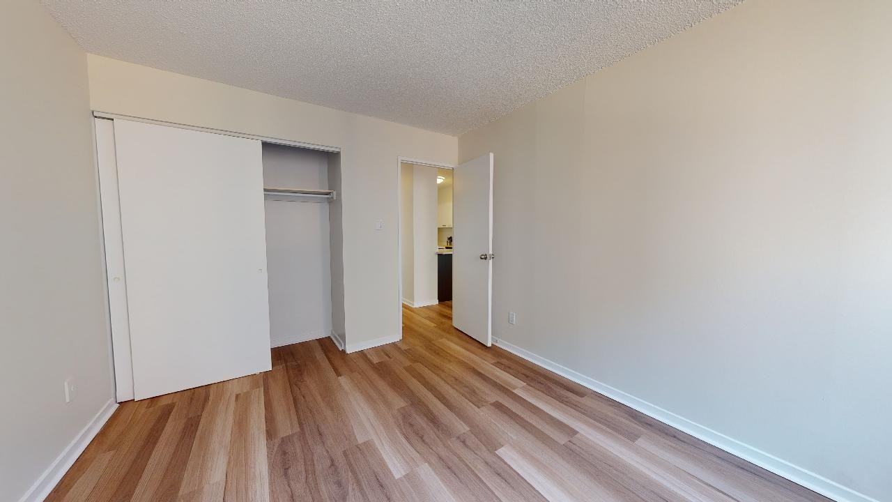 1025 Sherbrooke - Photo 7 of 37