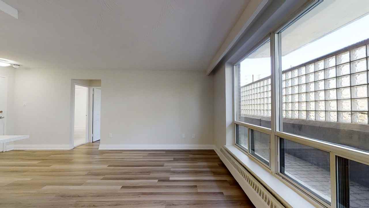 1015 Orchard - Photo 5 of 10