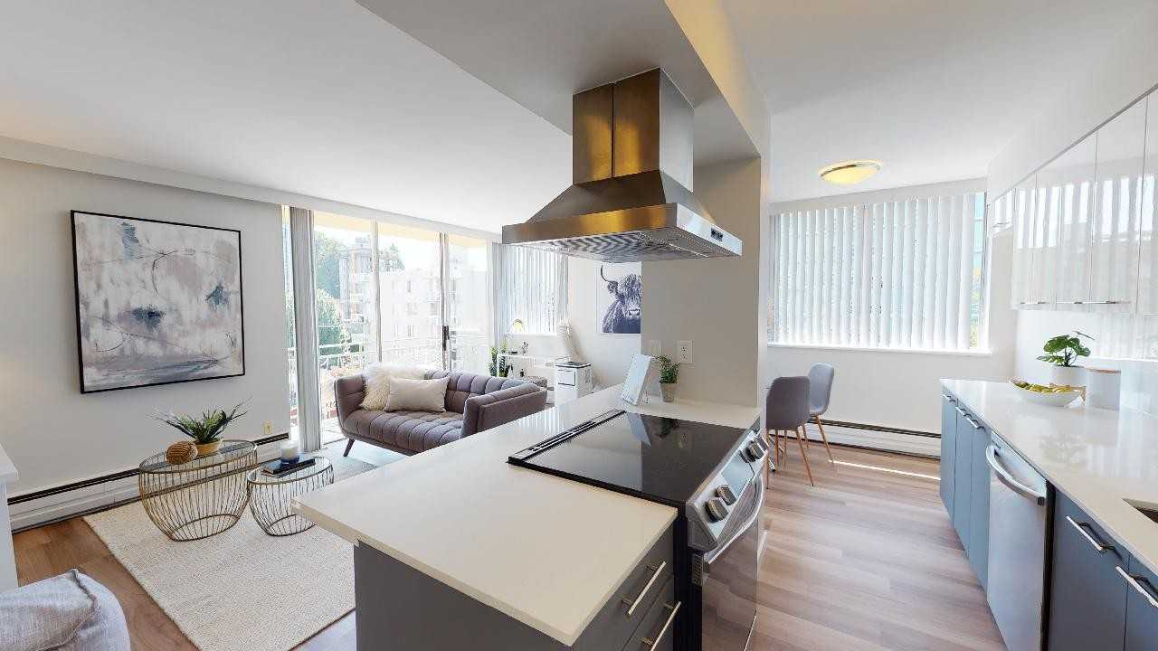 1326 West 13th - Photo 2 of 11