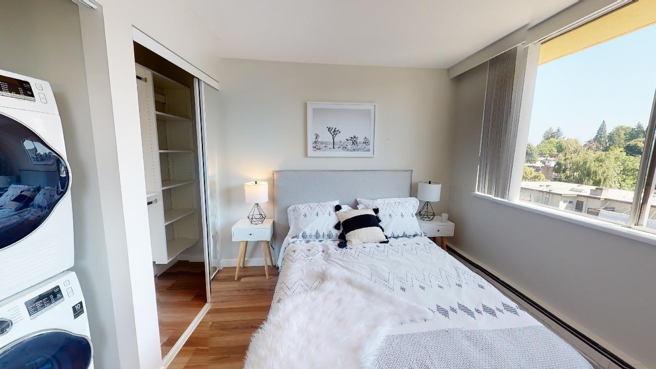 1326 West 13th - Photo 7 of 11