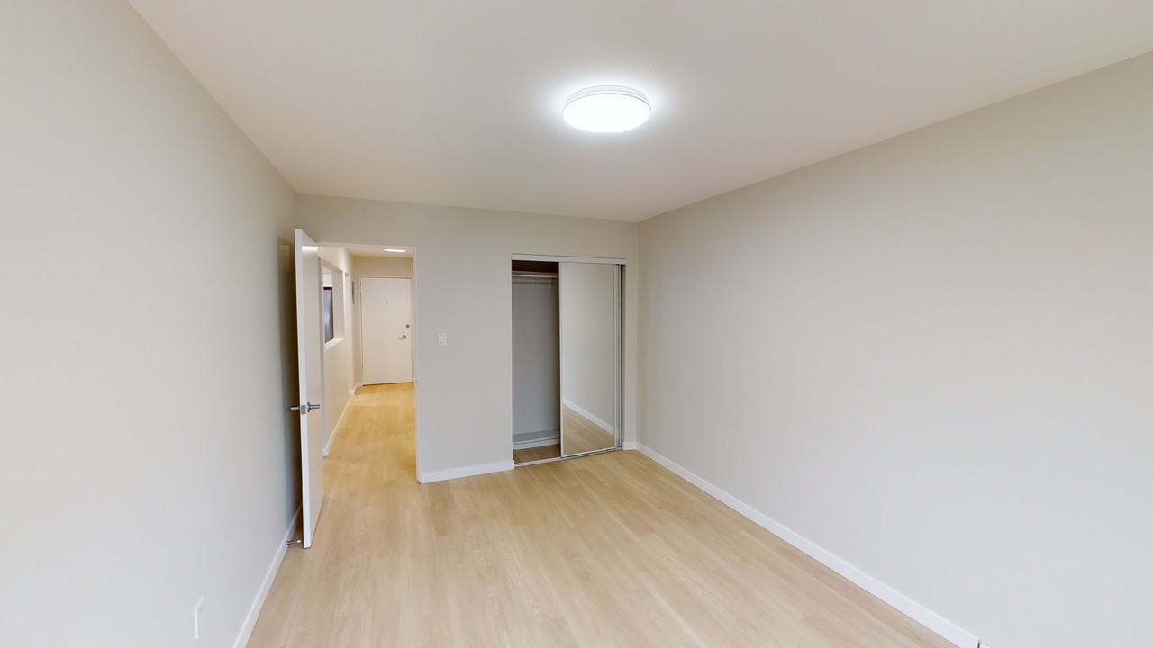 8735 Selkirk - Photo 6 of 7