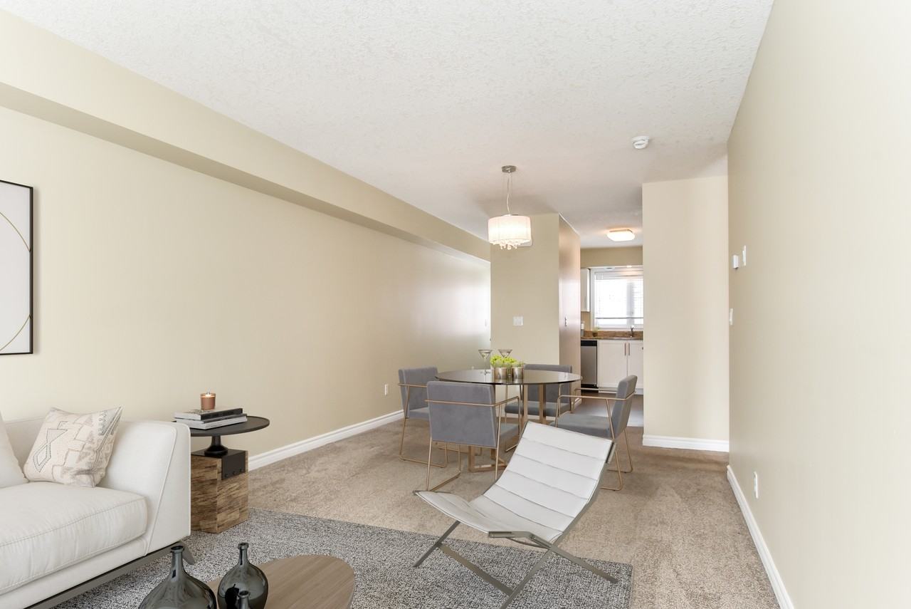 225 Riddell Street - Photo 5 of 50