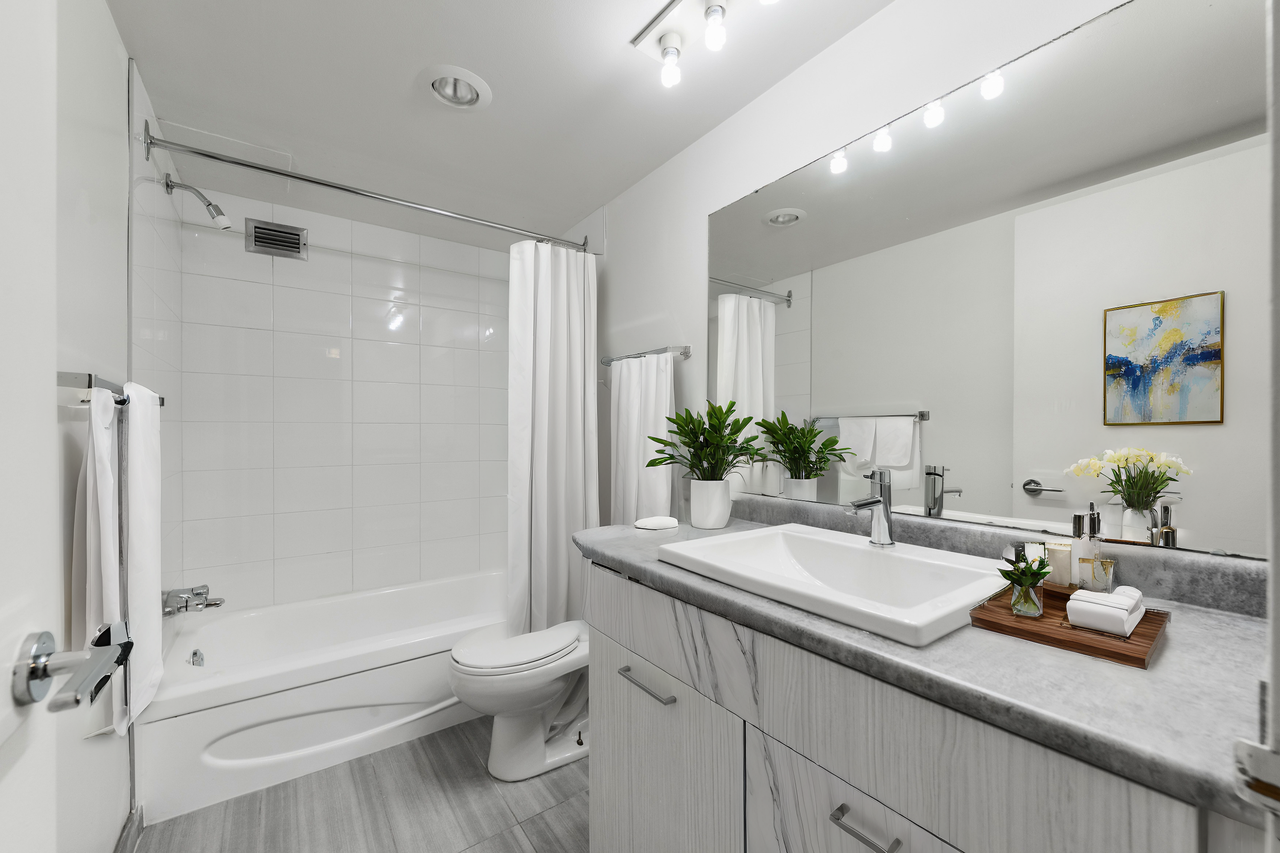 Lansdowne Park - Photo 6 of 8