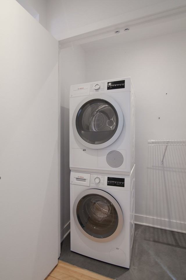 2105 Chomedey Street - Photo 6 of 9