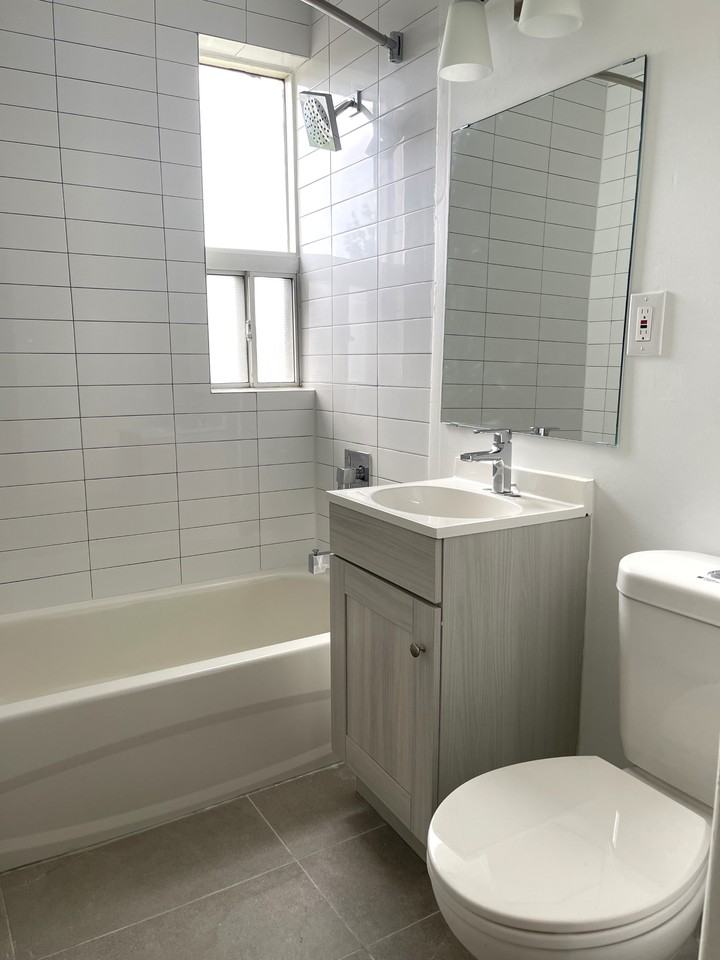 8 Newholm Road - Photo 7 of 10