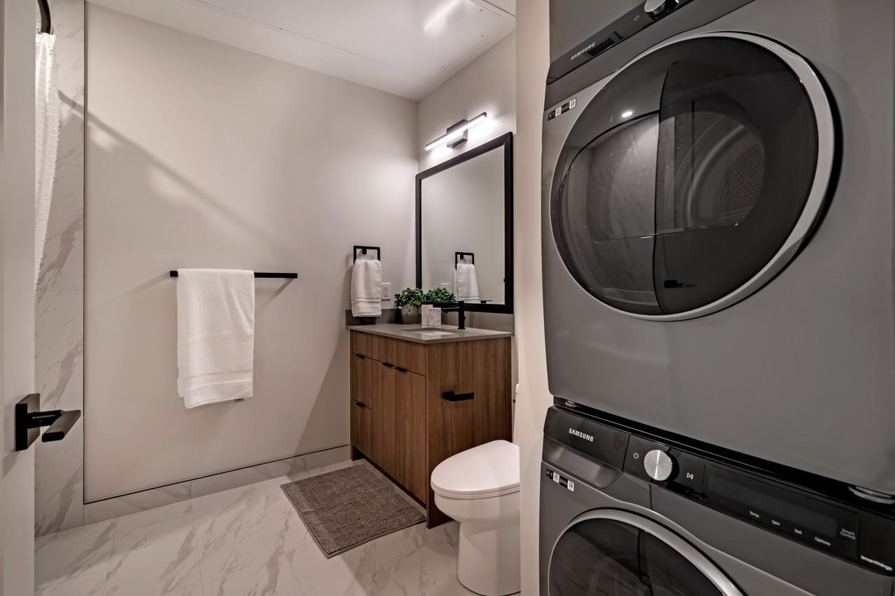 The Cornerstone - Photo 6 of 50