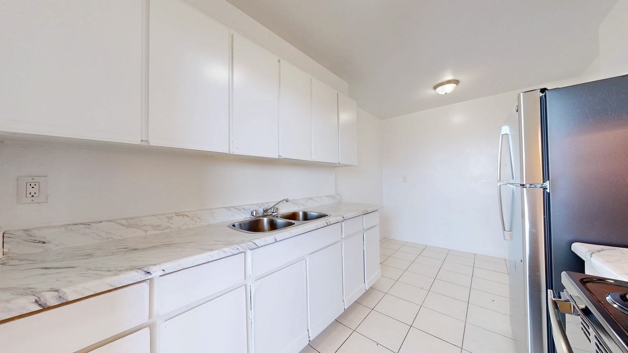 100 York Gate Blvd - Photo 4 of 15