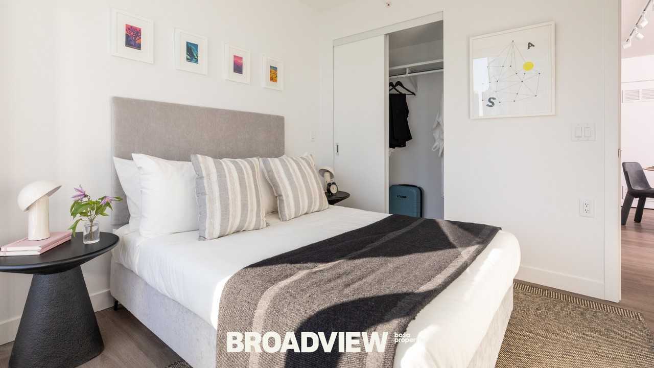 Broadview - Photo 5 of 46