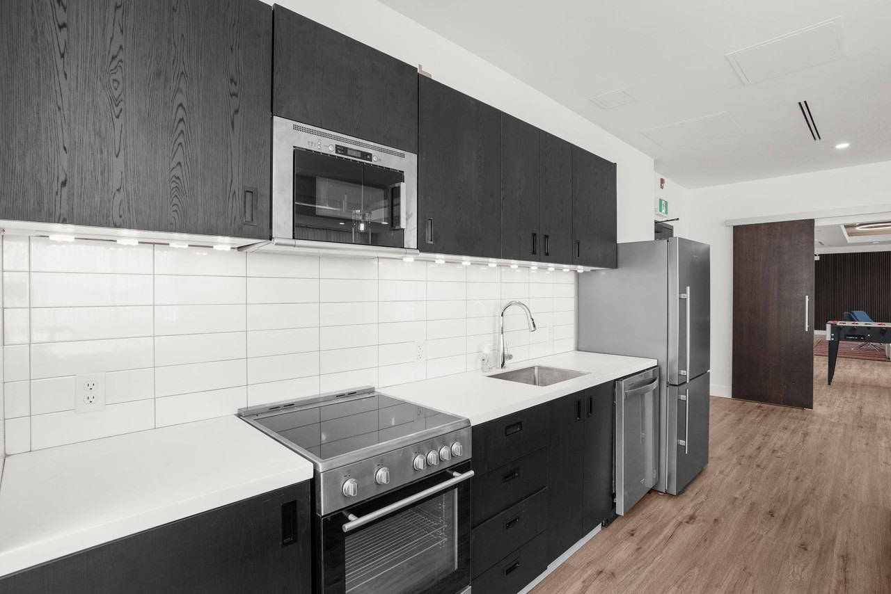 FUZE Woodstock - Photo 7 of 33