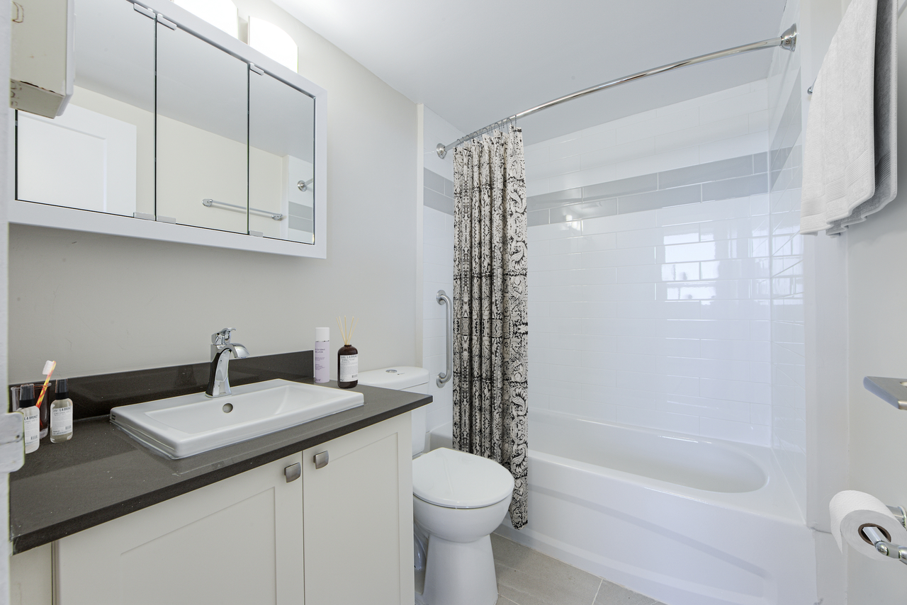 Brock Tower - Photo 5 of 8