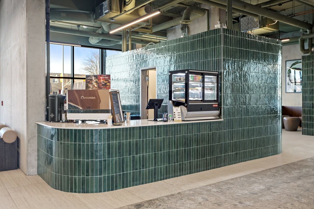 Gemini Tower - Photo 2 of 19