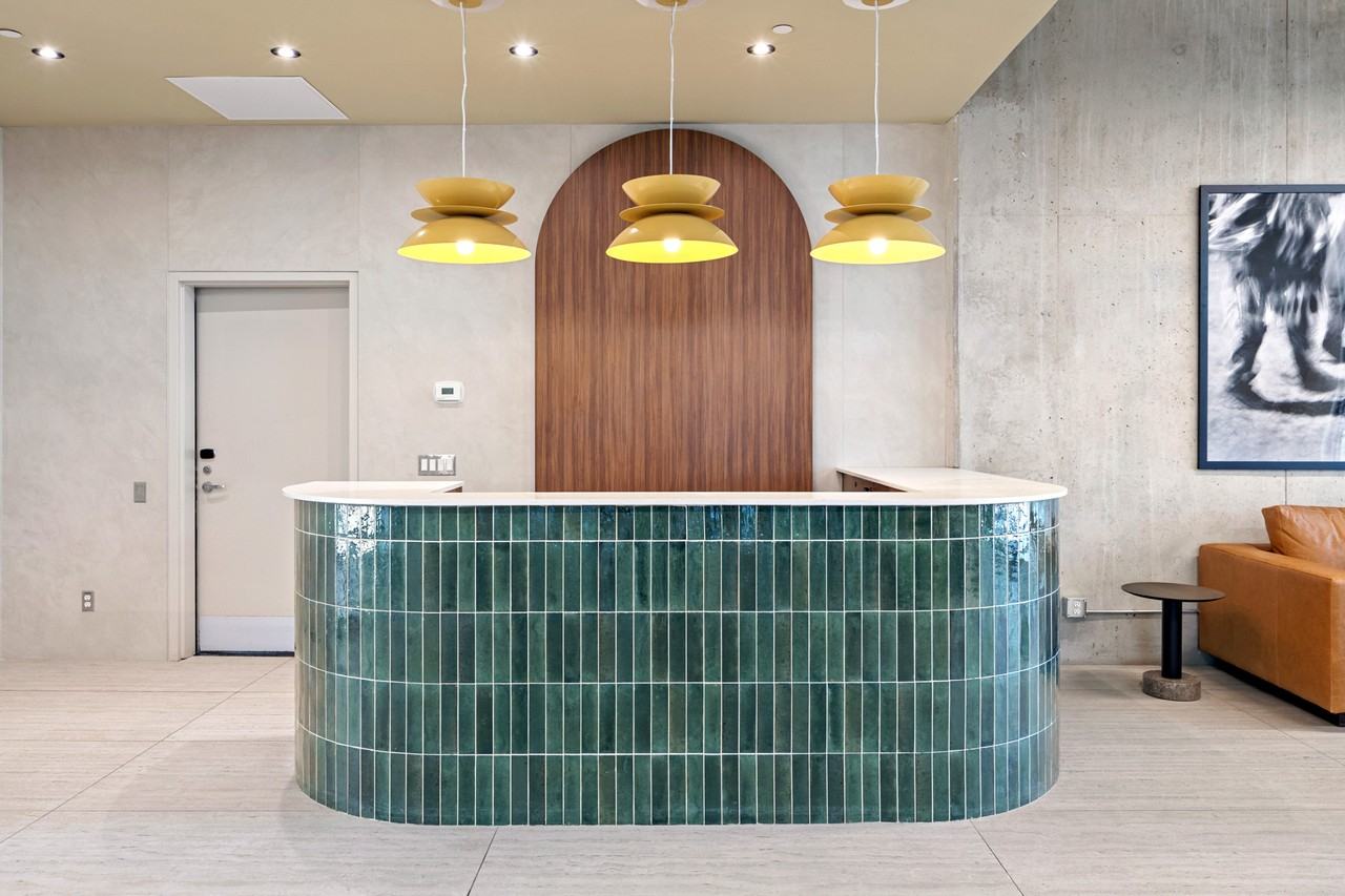 Gemini Tower - Photo 6 of 19