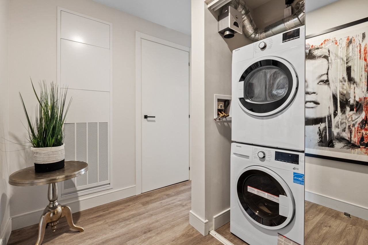 Soho Champagne 2 - Photo 6 of 31