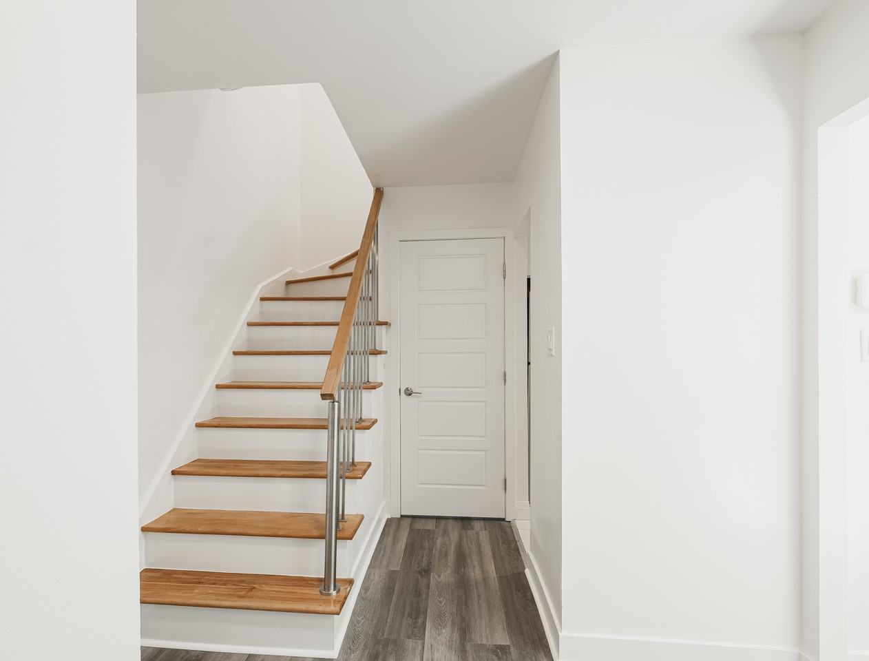 Fairview Terrace Townhouses - Photo 6 of 27