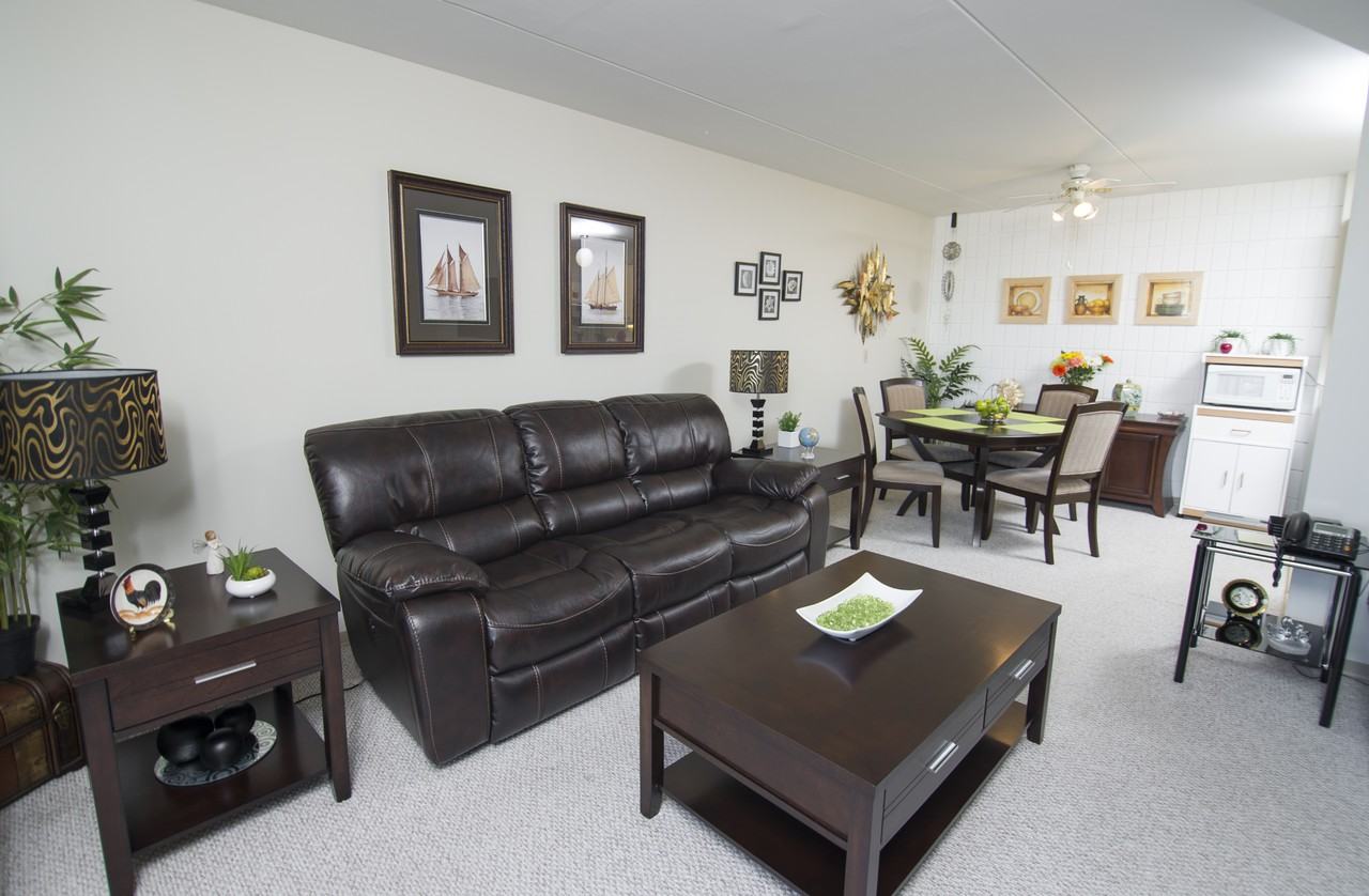 1225 Jefferson Avenue - Photo 6 of 12