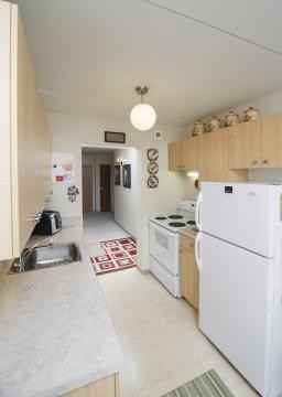 1225 Jefferson Avenue - Photo 7 of 12