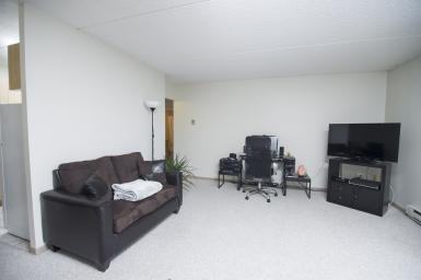 9 Mandalay Drive - Photo 7 of 18