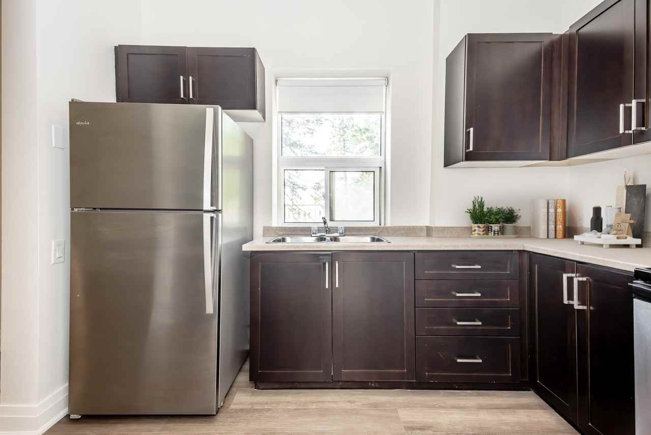 11 West Street - Photo 5 of 16