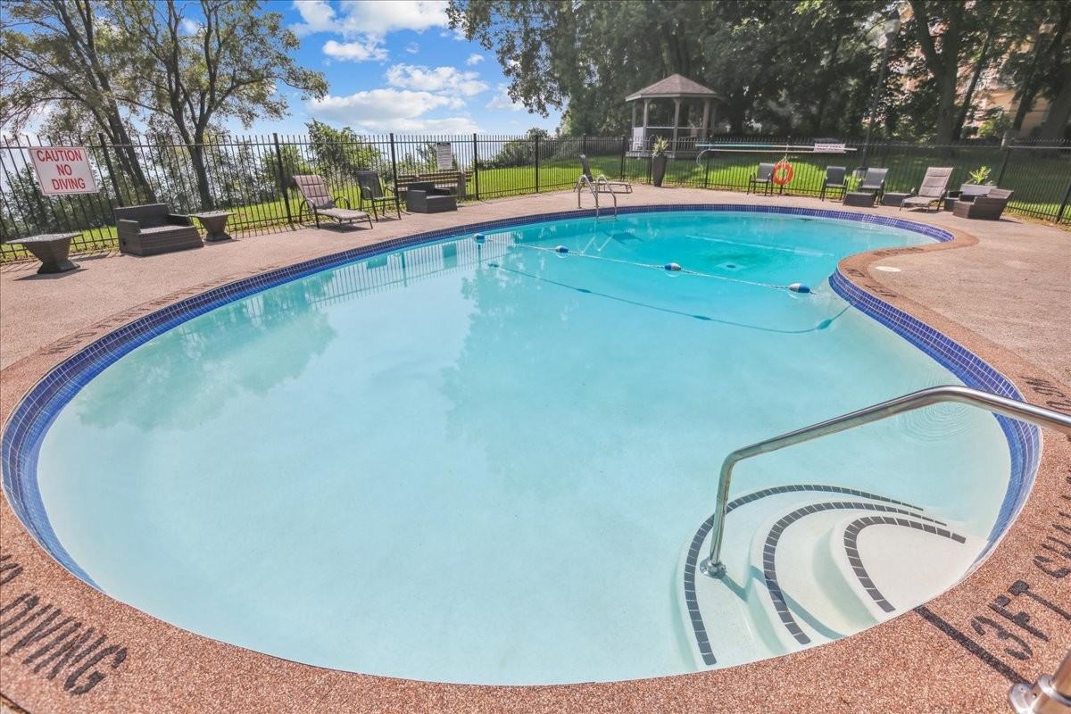 Lord Nelson Apartments - Photo 5 of 17