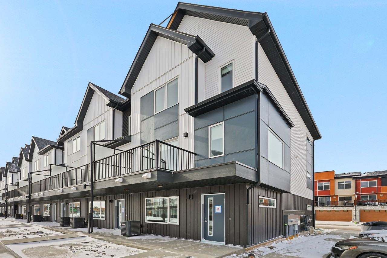 Jade Townhomes - Photo 4 of 50