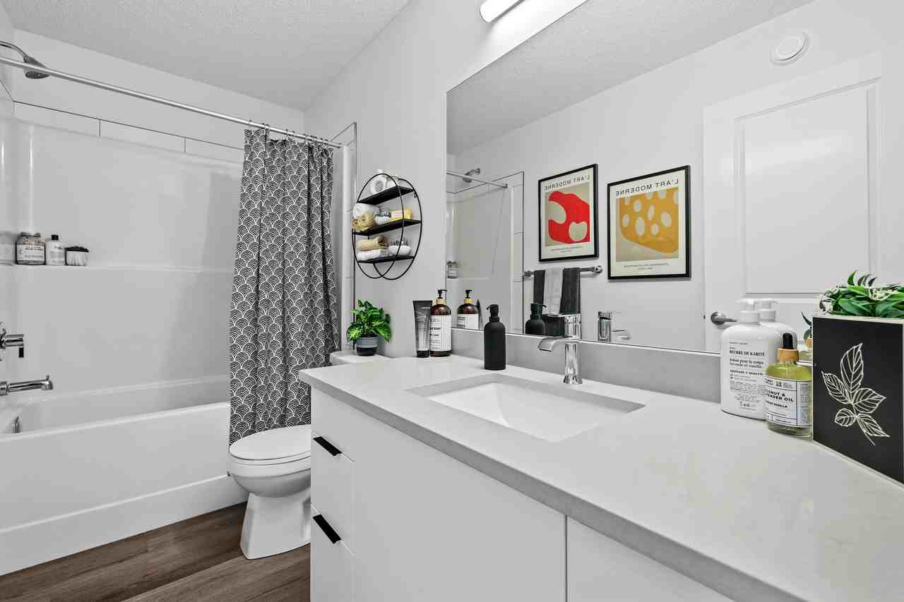 Jade Townhomes - Photo 7 of 50