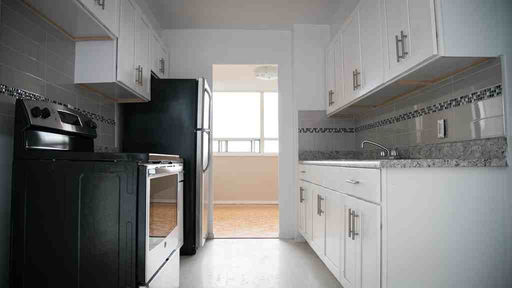 Apartment for rent at 55 Wynford Heights Crescent - Photo 6 of 16